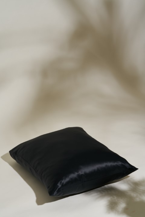 pillowcase-black